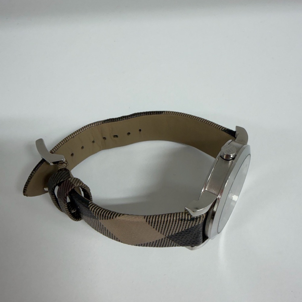 Authentic Burberry Classic Check Plaid Strap Watch Silver Tone Date Swiss Style - Picture 11 of 14